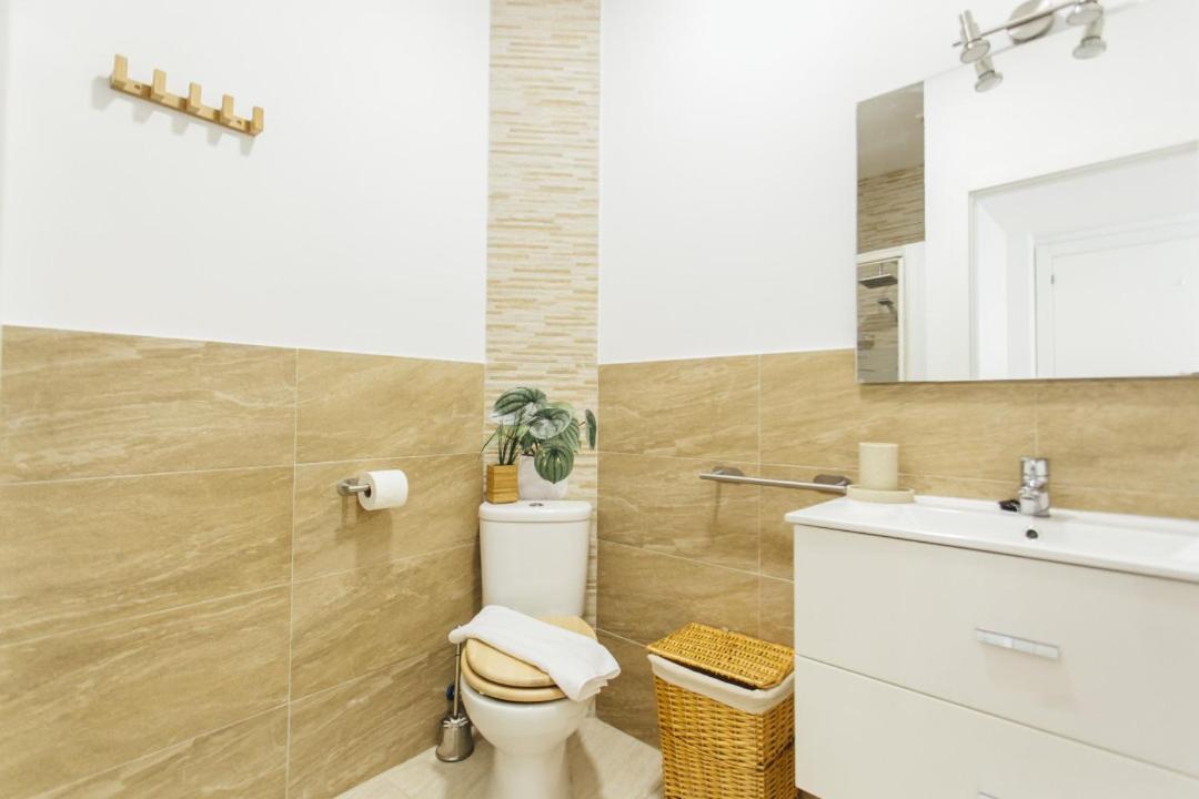 Bright And Comfortable- 2D 2B- Conde De Torrejon เซบีญา ภายนอก รูปภาพ