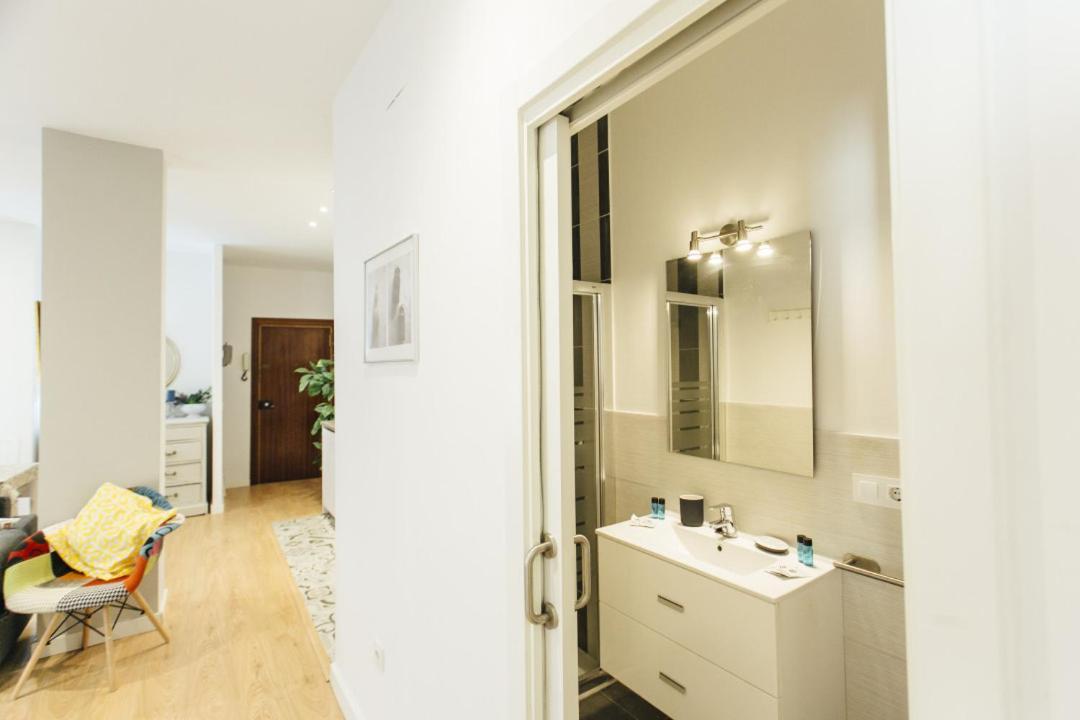 Bright And Comfortable- 2D 2B- Conde De Torrejon เซบีญา ภายนอก รูปภาพ
